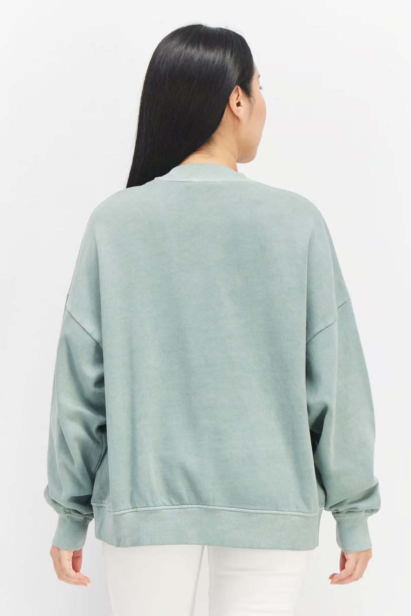 Esprit Crew Neck Sweatshirt – Effortless Cool in Moss Green