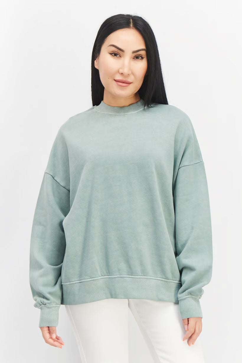 Esprit Crew Neck Sweatshirt – Effortless Cool in Moss Green