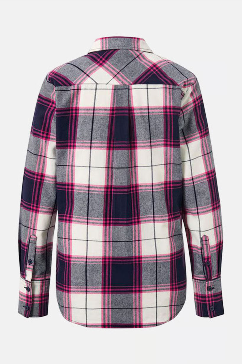 Tchibo Checkered Shirt – Effortless Edge with a Feminine Twist